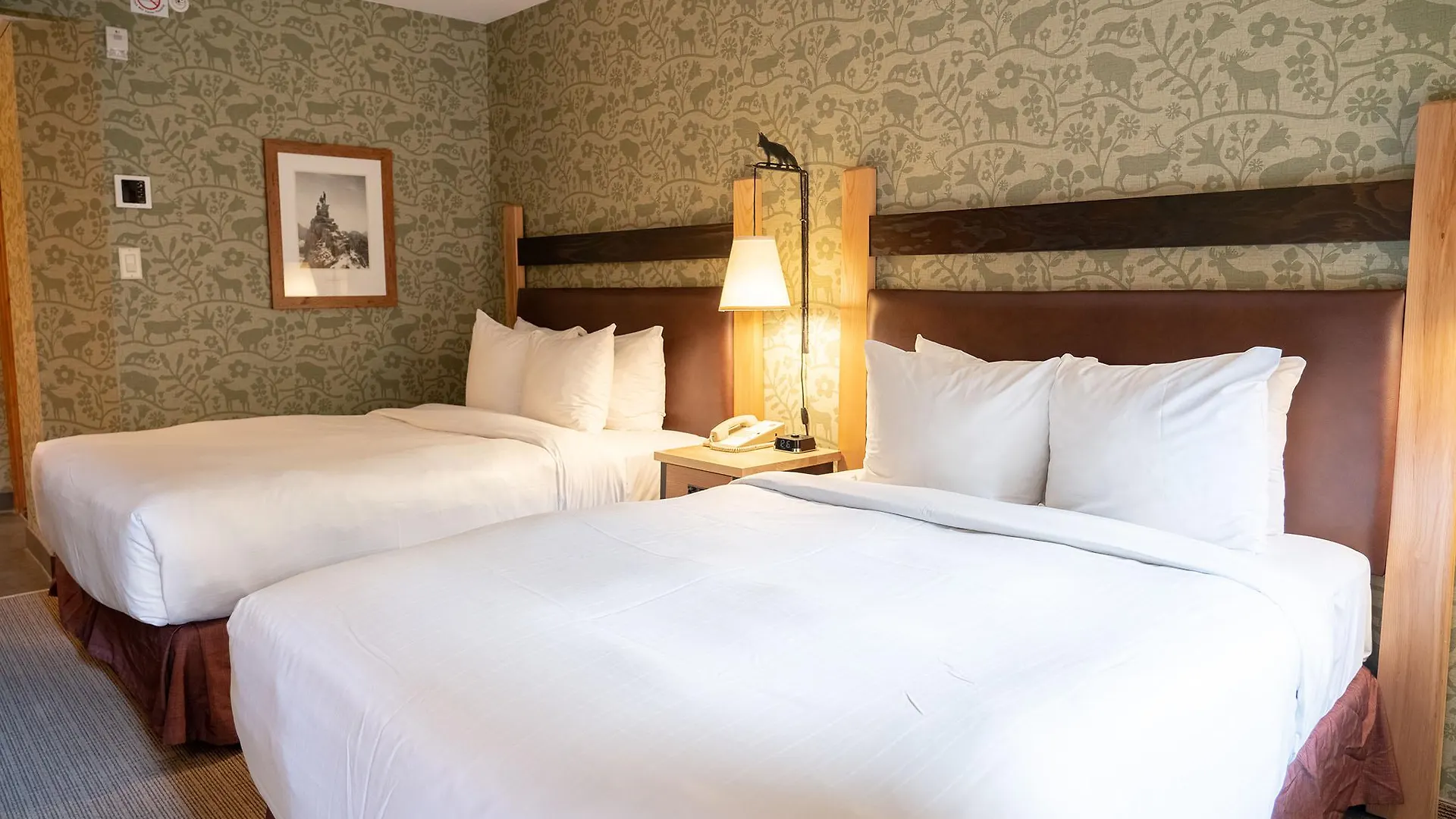 Fox Hotel And Suites Banff