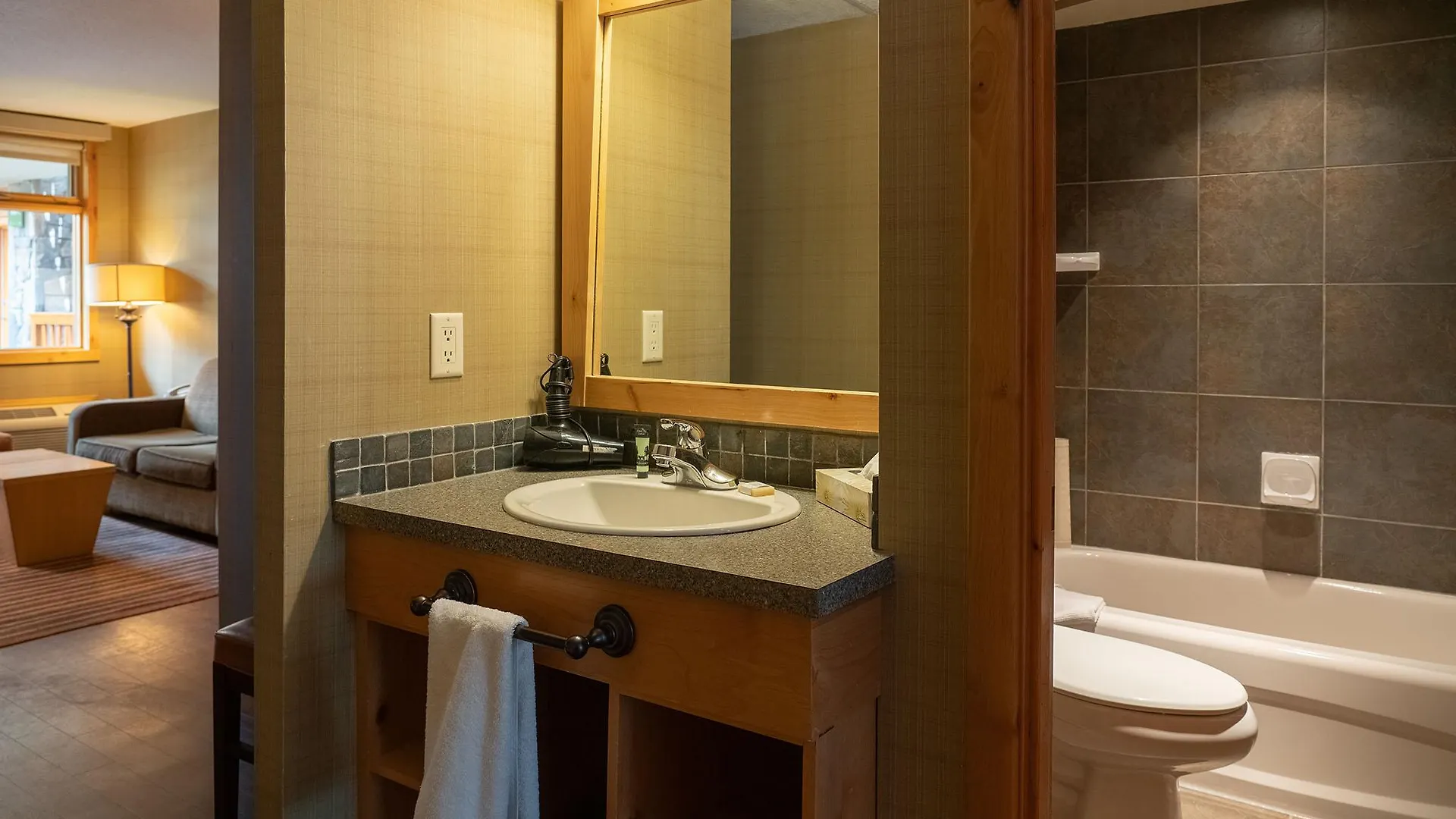 Fox Hotel And Suites Banff