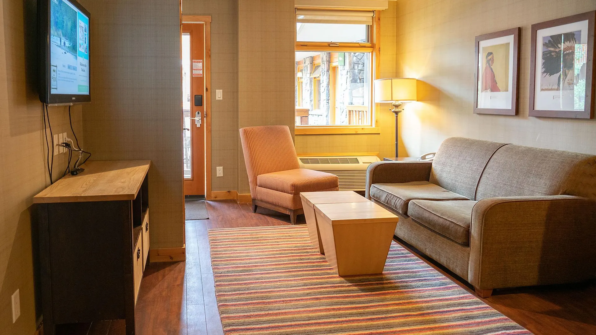 ****  Fox Hotel And Suites Banff Canada