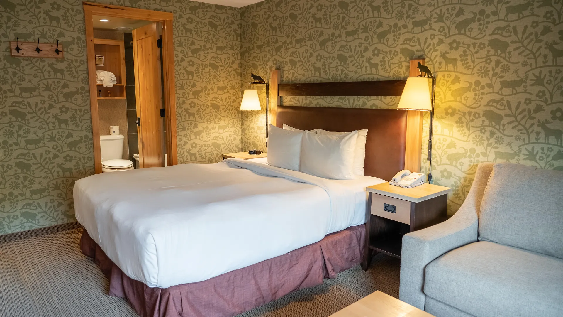 Fox Hotel And Suites Banff