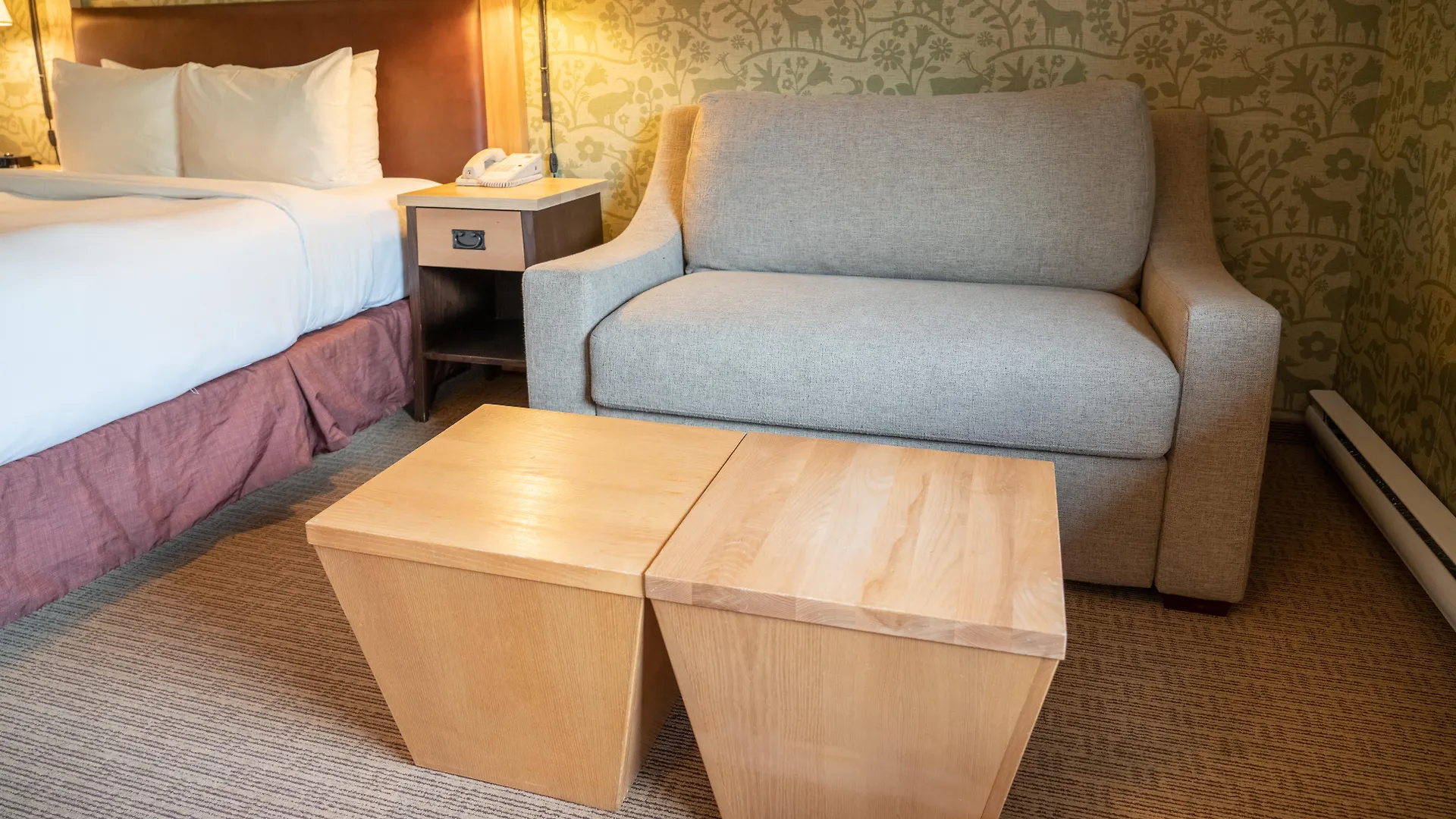 ****  Fox Hotel And Suites Banff Canada