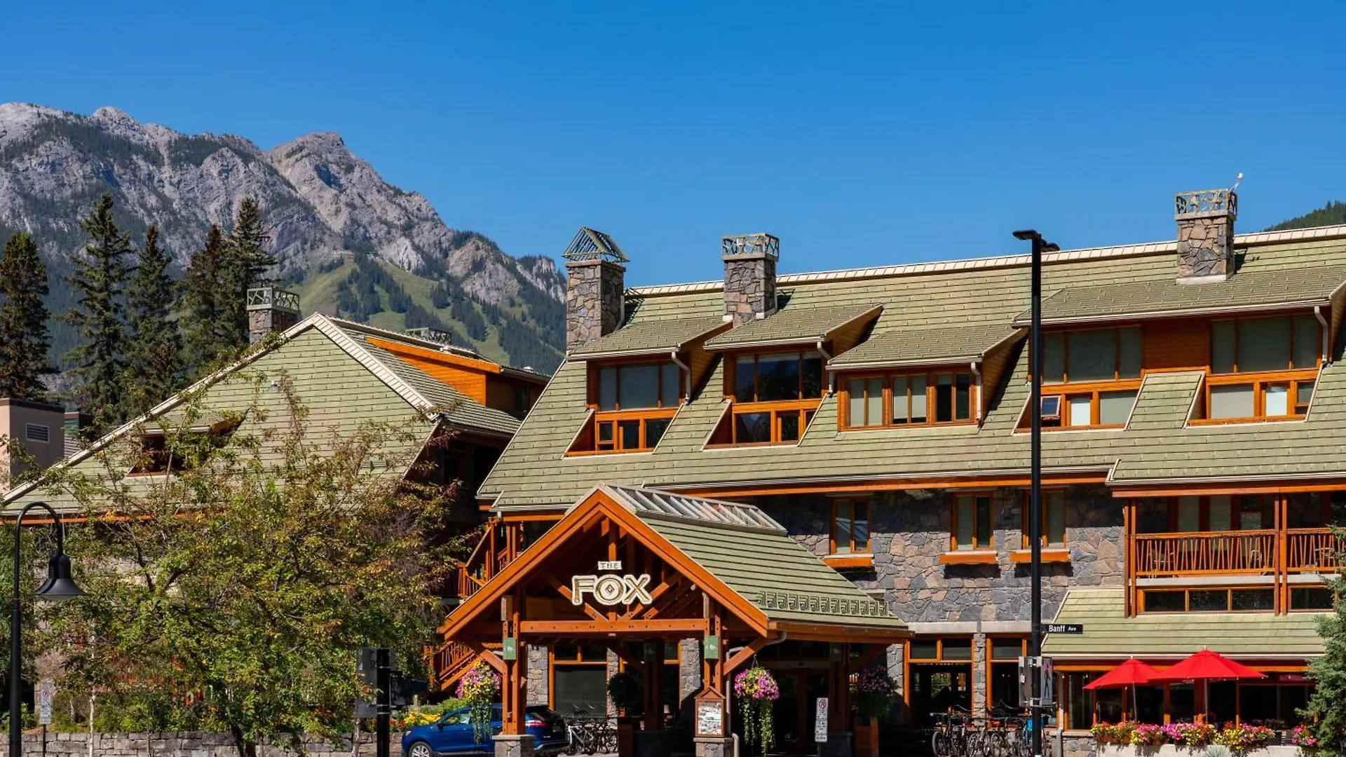 ****  Fox Hotel And Suites Banff Canada