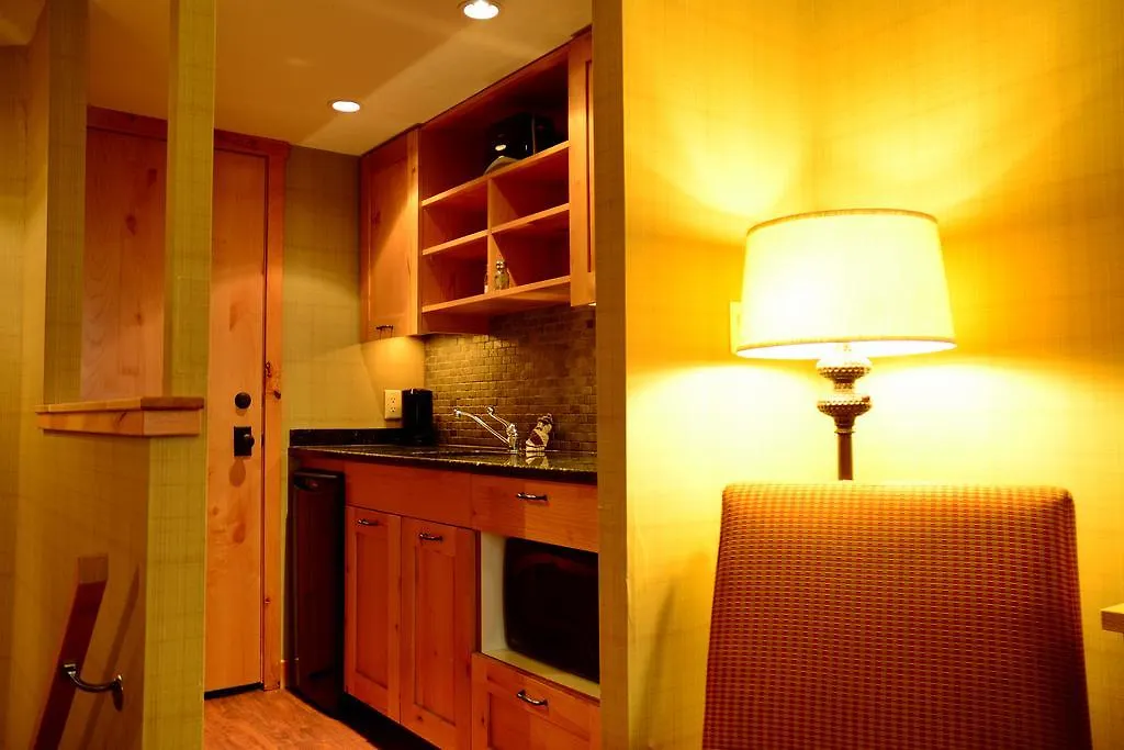 Fox Hotel And Suites Banff Canada