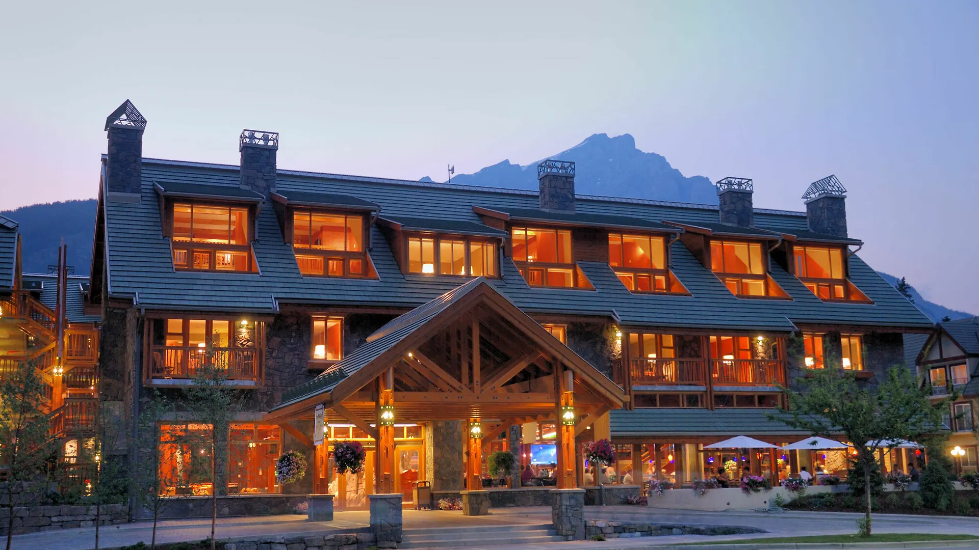 Fox Hotel And Suites Banff 4*,